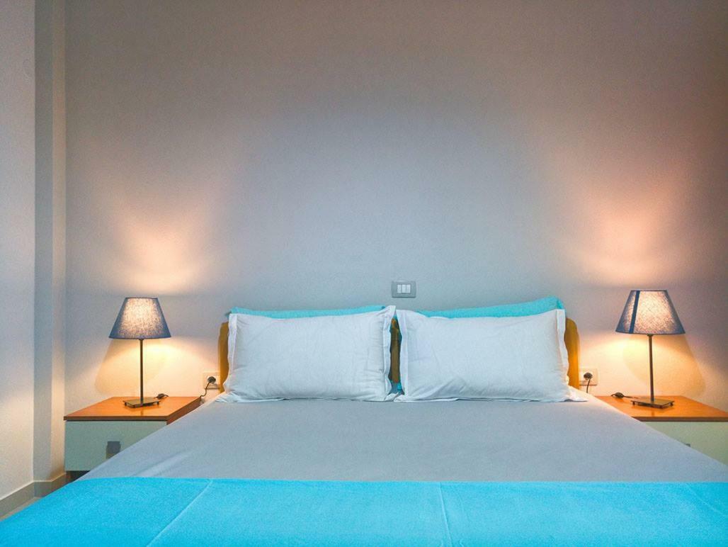 Sunset Boulevard Hotel Кепаро Экстерьер фото