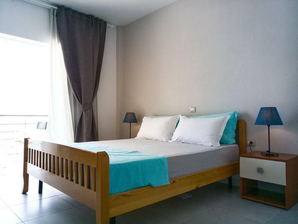 Sunset Boulevard Hotel Кепаро Экстерьер фото